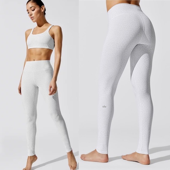 ALO Yoga Pants - Revolve Alo Yoga High Waist Vapor Leggings White S